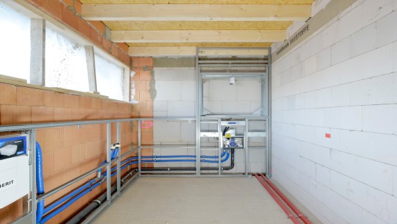 Das Mietshaus der Familie Müller-Wiefel: Rohinstallation Familienbad Das Mietshaus der Familie Müller-Wiefel: Rohinstallation Familienbad