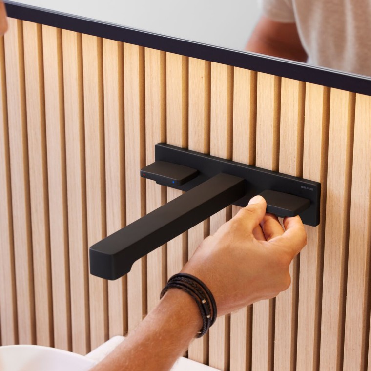 Geberit ONE Waschtischarmatur eckiges Design, schwarz matt Geberit ONE Waschtischarmatur eckiges Design, schwarz matt