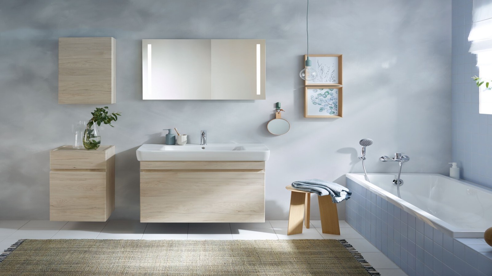 Badserie Geberit Renova Plan Nussbaum hickory hell