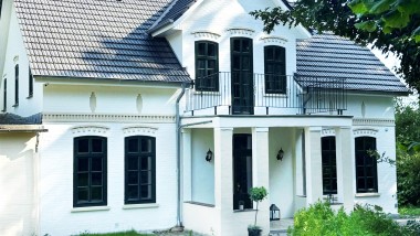 Außenansicht der Villa von Büsra Qadir.
