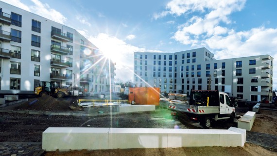 Neubausiedlung auf dem Gelände des ehemaligen August-Klingler-Stadions Neubausiedlung auf dem Gelände des ehemaligen August-Klingler-Stadions