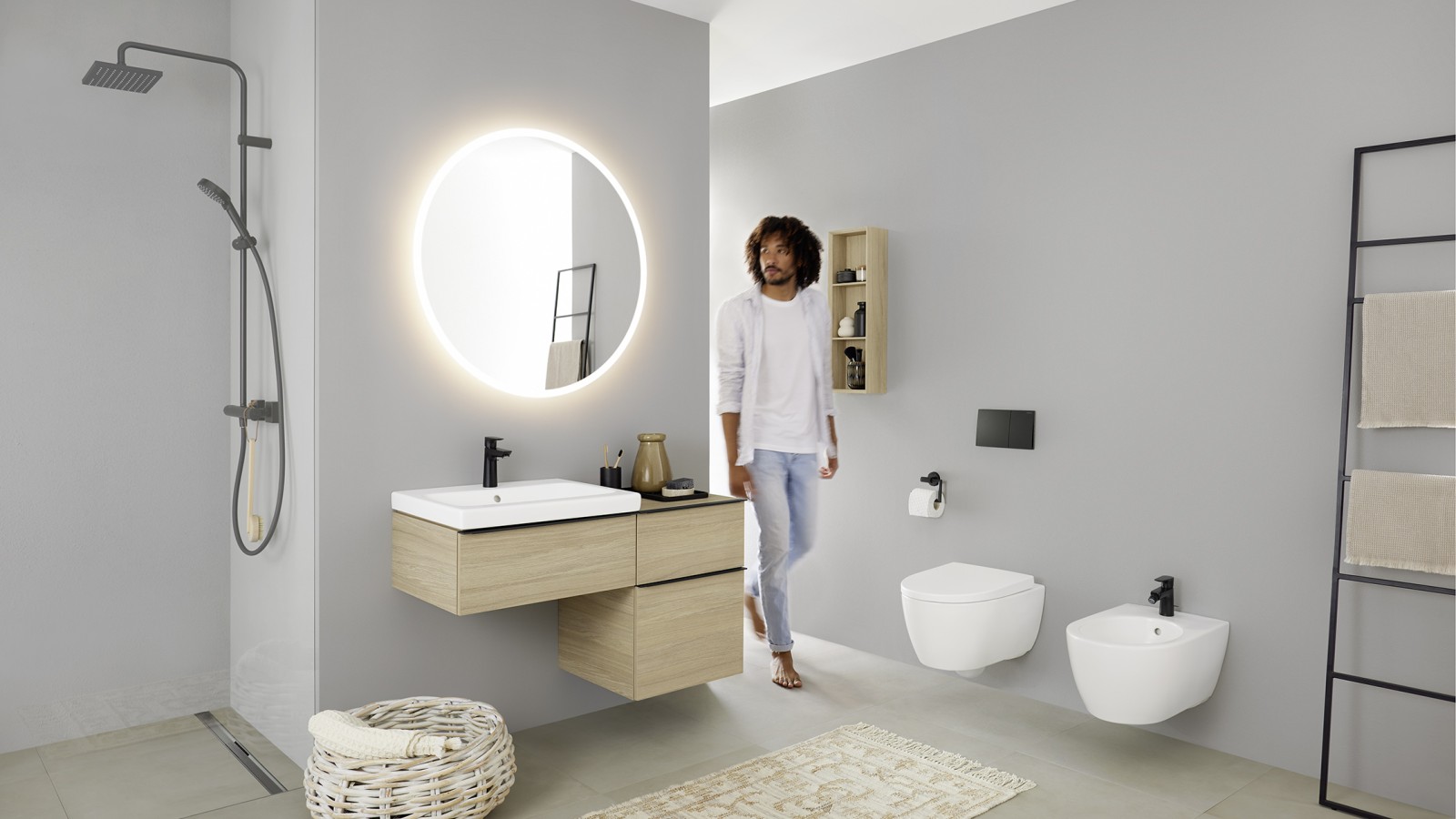 Geberit iCon Badzimmer mit Wand-WC und Wand-Bidet