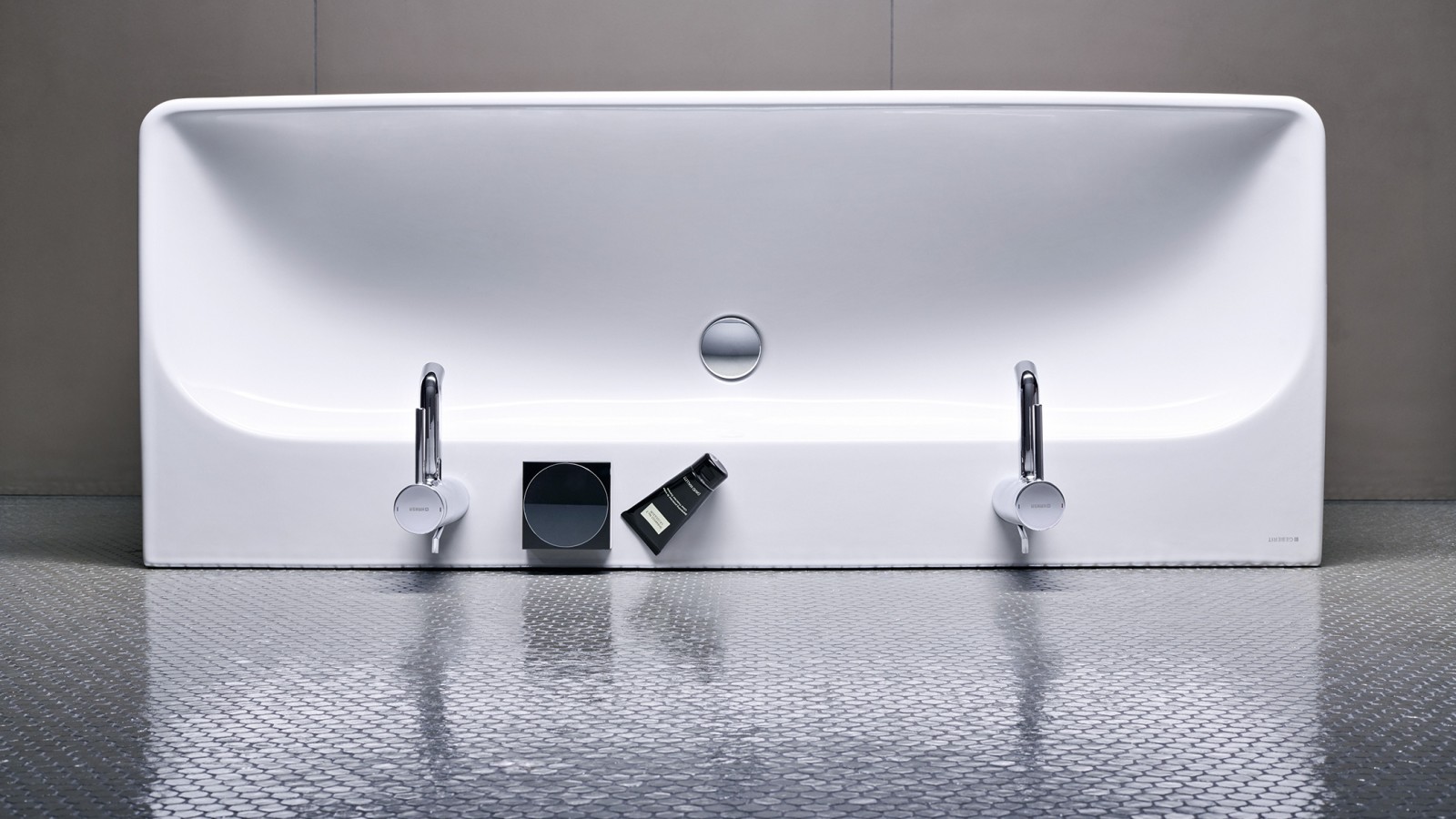 Geberit Smyle Doppelwaschtisch