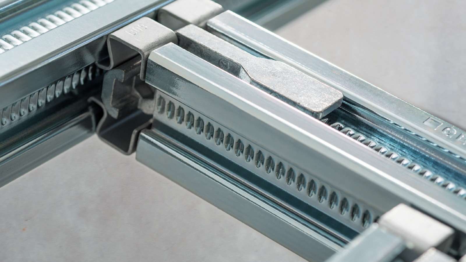 Geberit GIS Profil und Verbindungselement