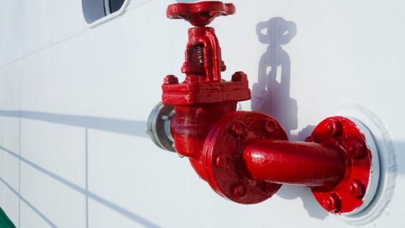 Anwendung von Geberit Mapress CuNiFe bei Löschwasserleitungen auf Schiffen oder im Offshore-Bereich