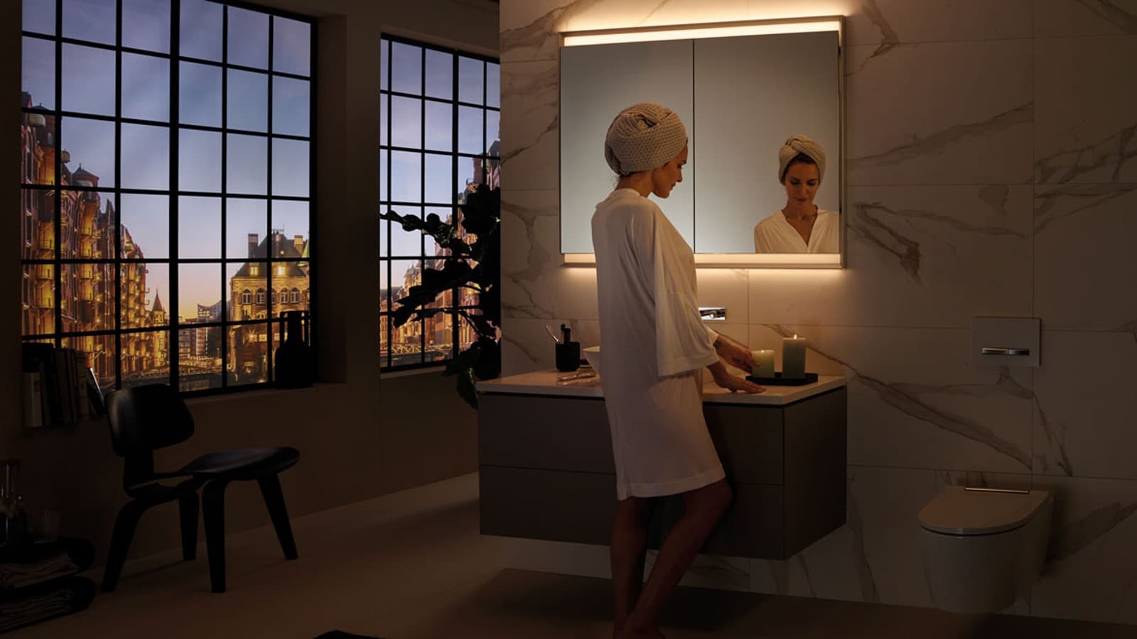 Geberit ONE Spiegelschrank mit stufenlos verstellbaren Lichtmodi Geberit ONE Spiegelschrank mit stufenlos verstellbaren Lichtmodi