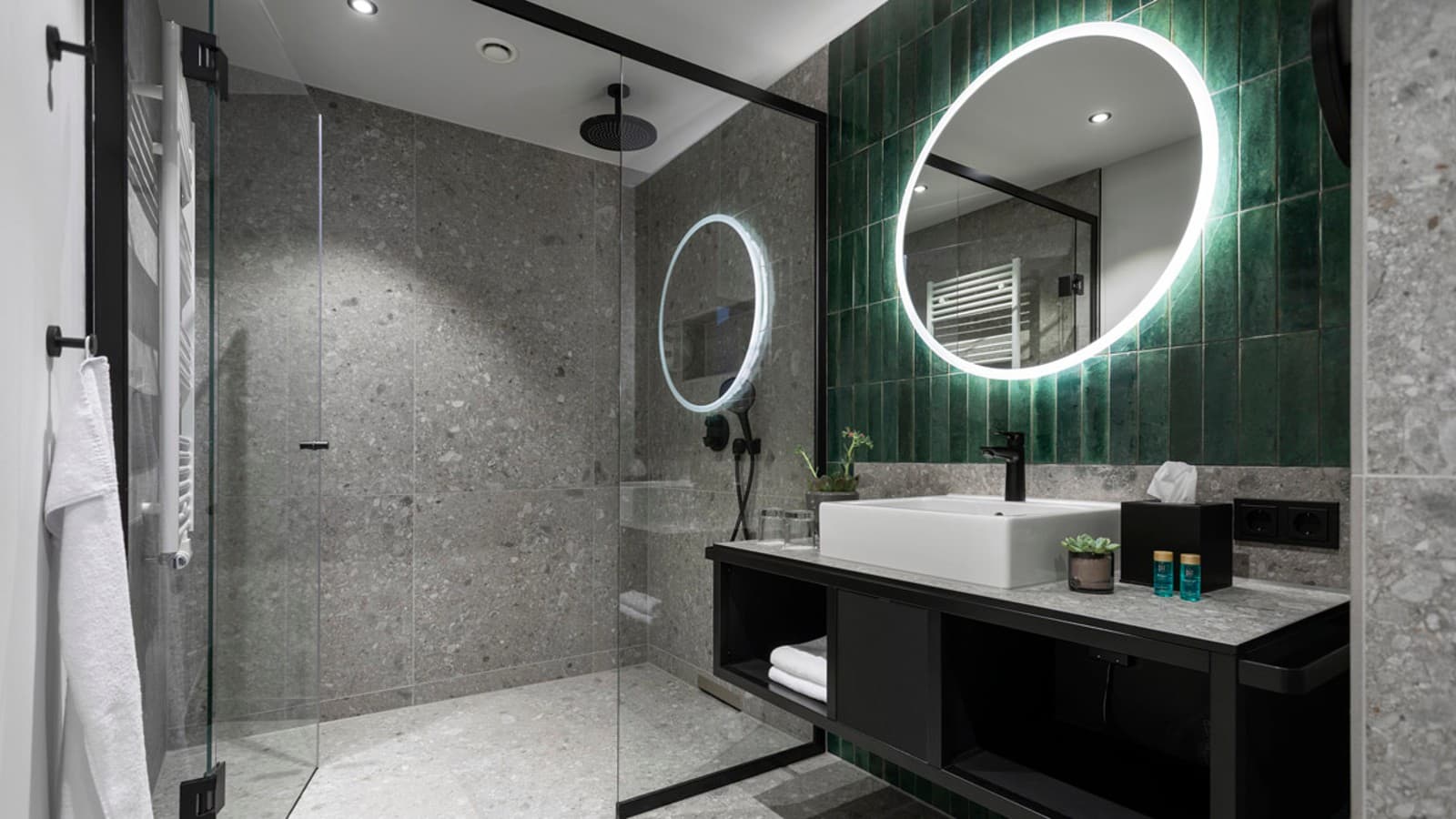 Badezimmer des Clipper Boardinghouse Hamburg-Michel. Badezimmer des Clipper Boardinghouse Hamburg-Michel.