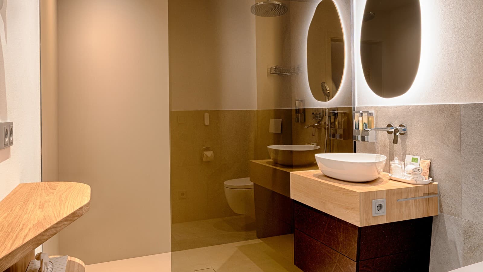 Bad im Seehotel Wiesler Bad im Seehotel Wiesler