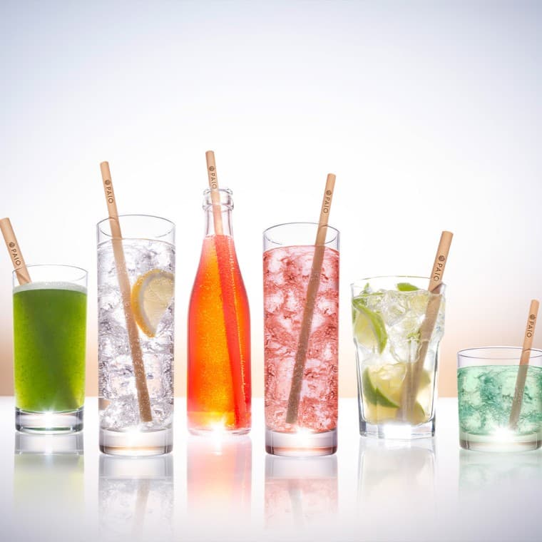 Kompostierbare Trinkhalme aus Reet Kompostierbare Trinkhalme aus Reet