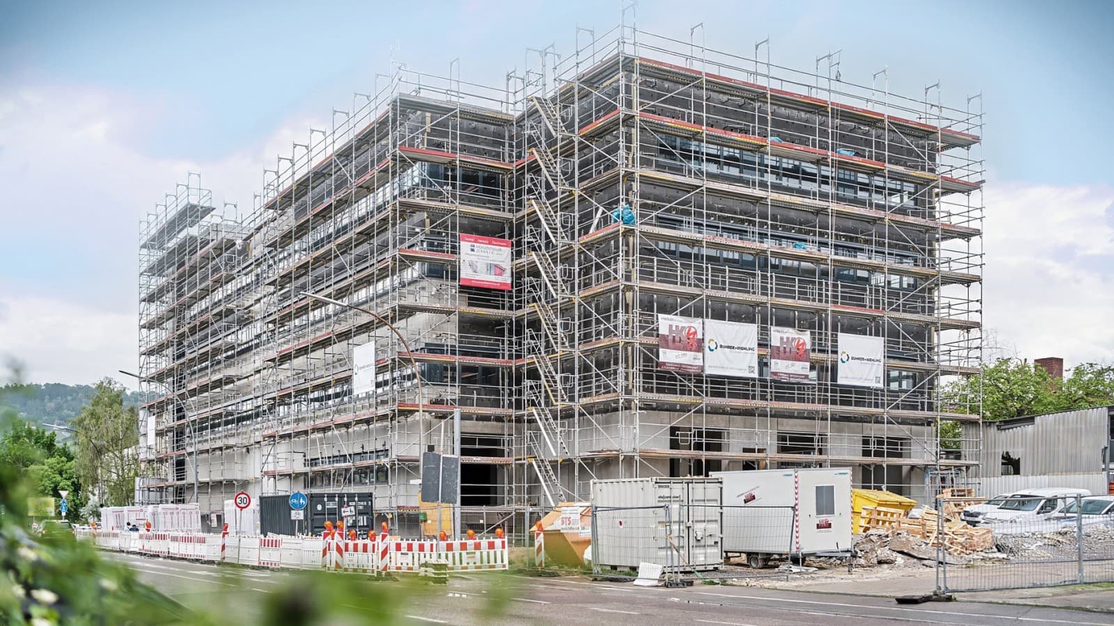 AMF Logistikzentrum in Fellbach, Deutschland, in der Bauphase AMF Logistikzentrum in Fellbach, Deutschland, in der Bauphase
