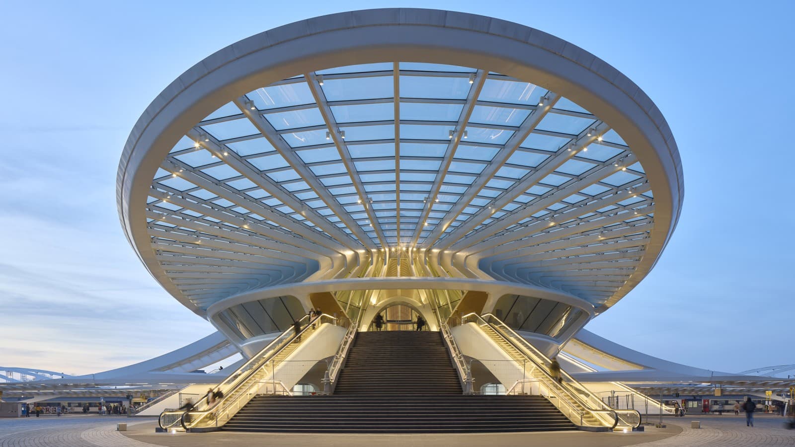 Der Gare de Mons ist zum Wahrzeichen der belgischen Stadt Mons geworden (© Oliver Schuh, Palladium Photodesign)
